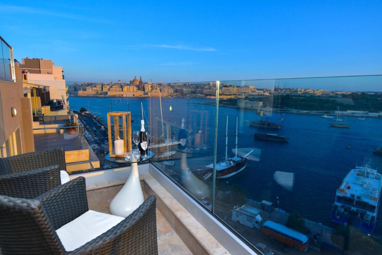 Unique Seafront Triplex Penthouse With Panoramic Bedroom & Rooftop Jacuzzi Overlooking Valletta Sliema Exteriér fotografie