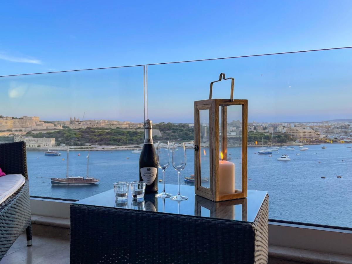Unique Seafront Triplex Penthouse With Panoramic Bedroom & Rooftop Jacuzzi Overlooking Valletta Sliema Exteriér fotografie
