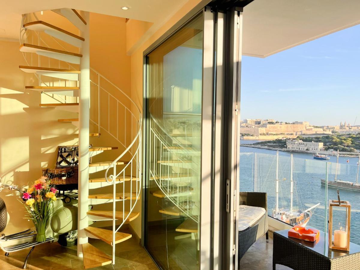 Unique Seafront Triplex Penthouse With Panoramic Bedroom & Rooftop Jacuzzi Overlooking Valletta Sliema Exteriér fotografie